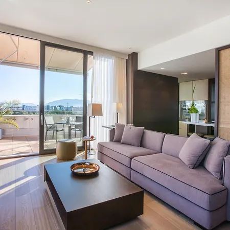 Crowne Plaza Geneva By Ihg Hotel 4*